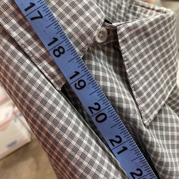 Haggar Short Sleeve Checkered Buttonup Collared Shirt - Picture 7 of 7